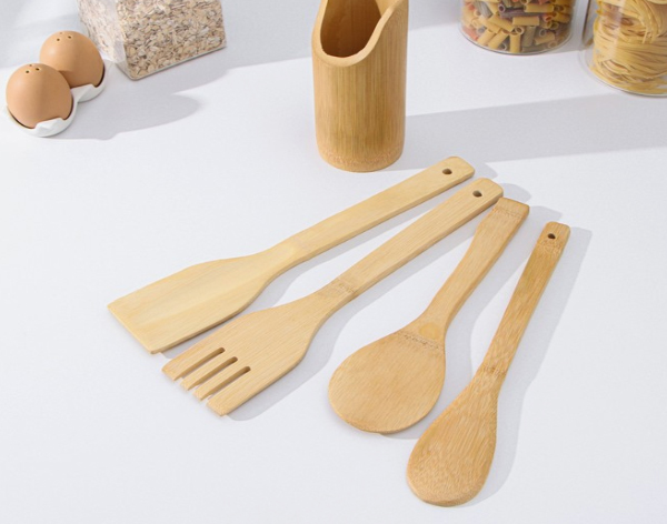 Làm thế nào được đóng hộp bằng cách làm sạch và khử trùng tre trước khi đóng gói?